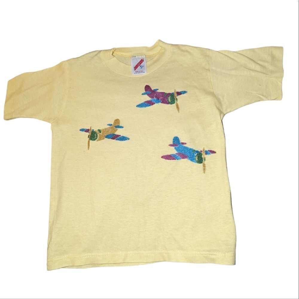 Vintage yellow glitter airplane ✈️ tshirt
